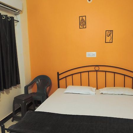 Shivlok Guest House Ujjain Esterno foto