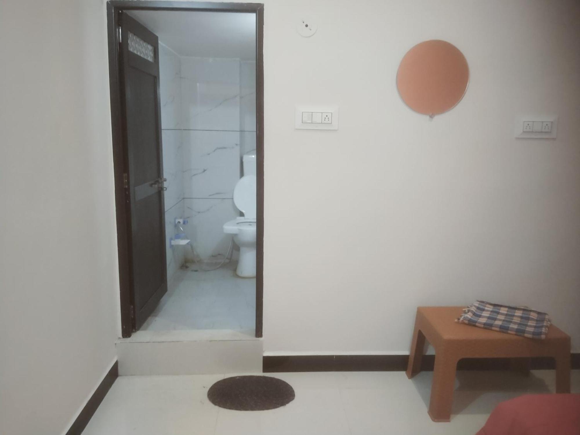 Shivlok Guest House Ujjain Esterno foto